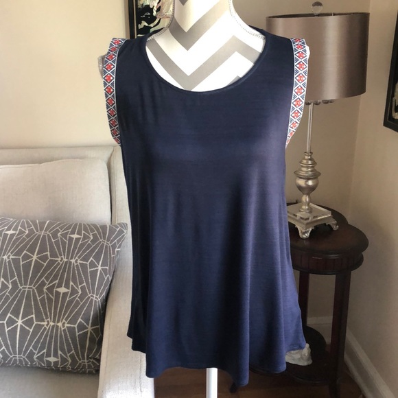 🎉 Navy Blue W5 Sleeveless Top - Picture 1 of 3